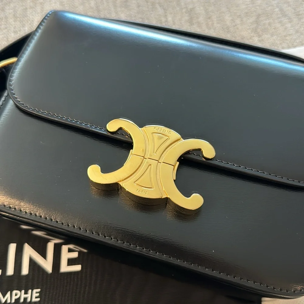 CELINE CLASSIQUE TRIOMPHE BAG IN SHINY CALFSKIN - Picture 2 of 6